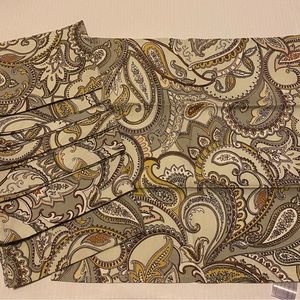 Ridgefield Home 100% Cotton 8 pc Paisley Dinner Napkins 16x16” Square